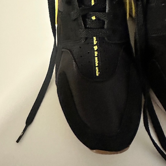 Nike Air Huarache Go The Extra Smile Women’s US 12 Black Yellow DO5873-001 - Picture 4 of 11